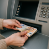 Bargeld Limit am Bankautomaten. Wie viel Geld darf man noch an einem Bankautomaten abheben?